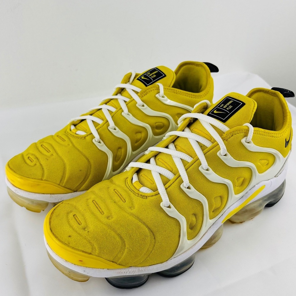 Nike Air VaporMax Plus Women's Sunshine Yellow Sneakers Running Sz 11 CU4907-700